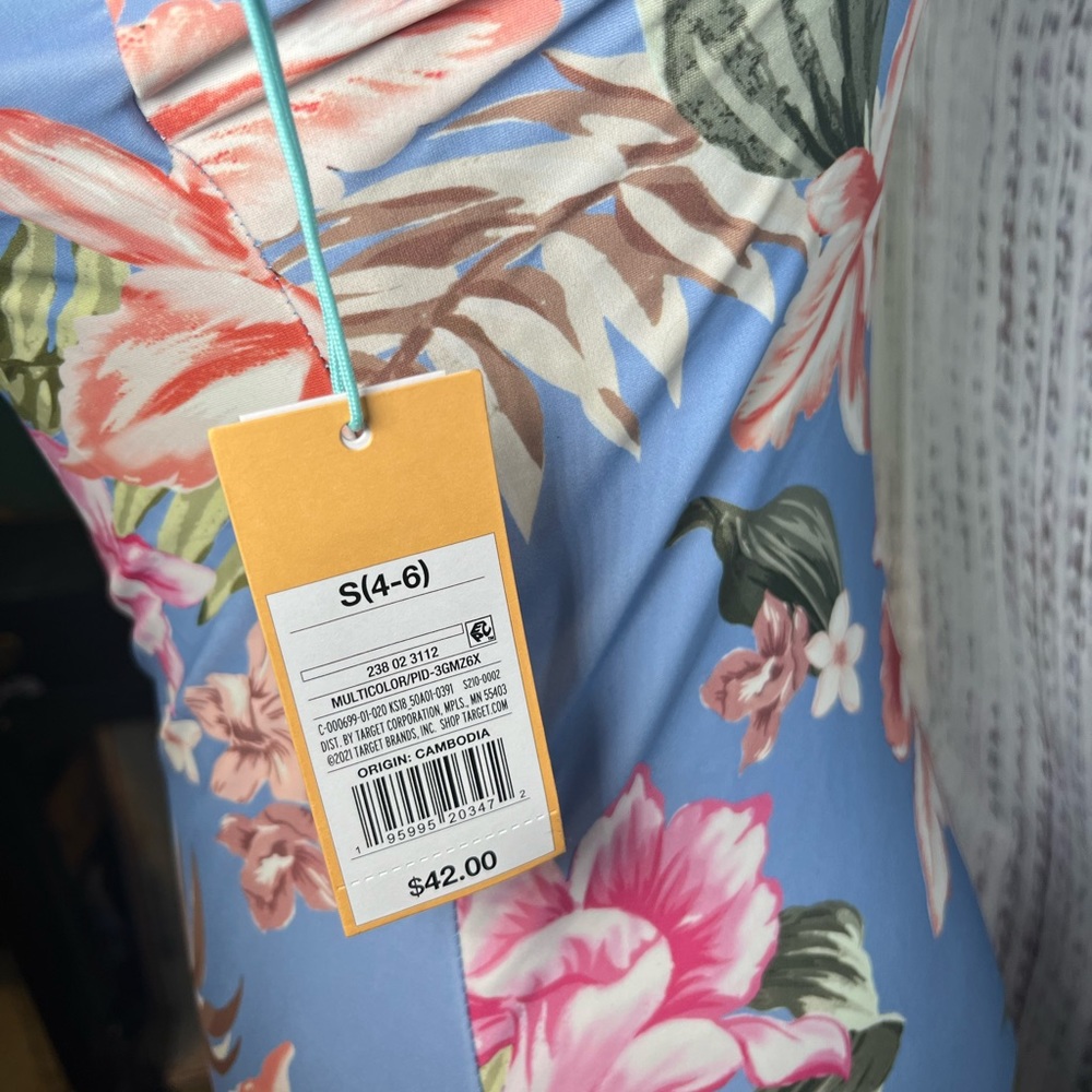 NWT Women’s floral Swimsuit, blue and pink - Picture 3 of 3
